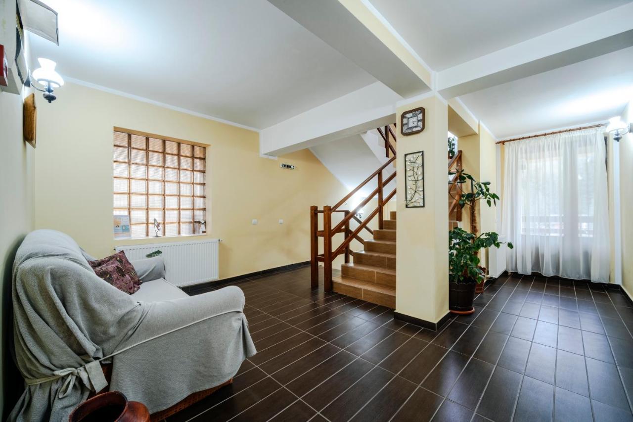 Pension Valeria Voronet Exterior photo